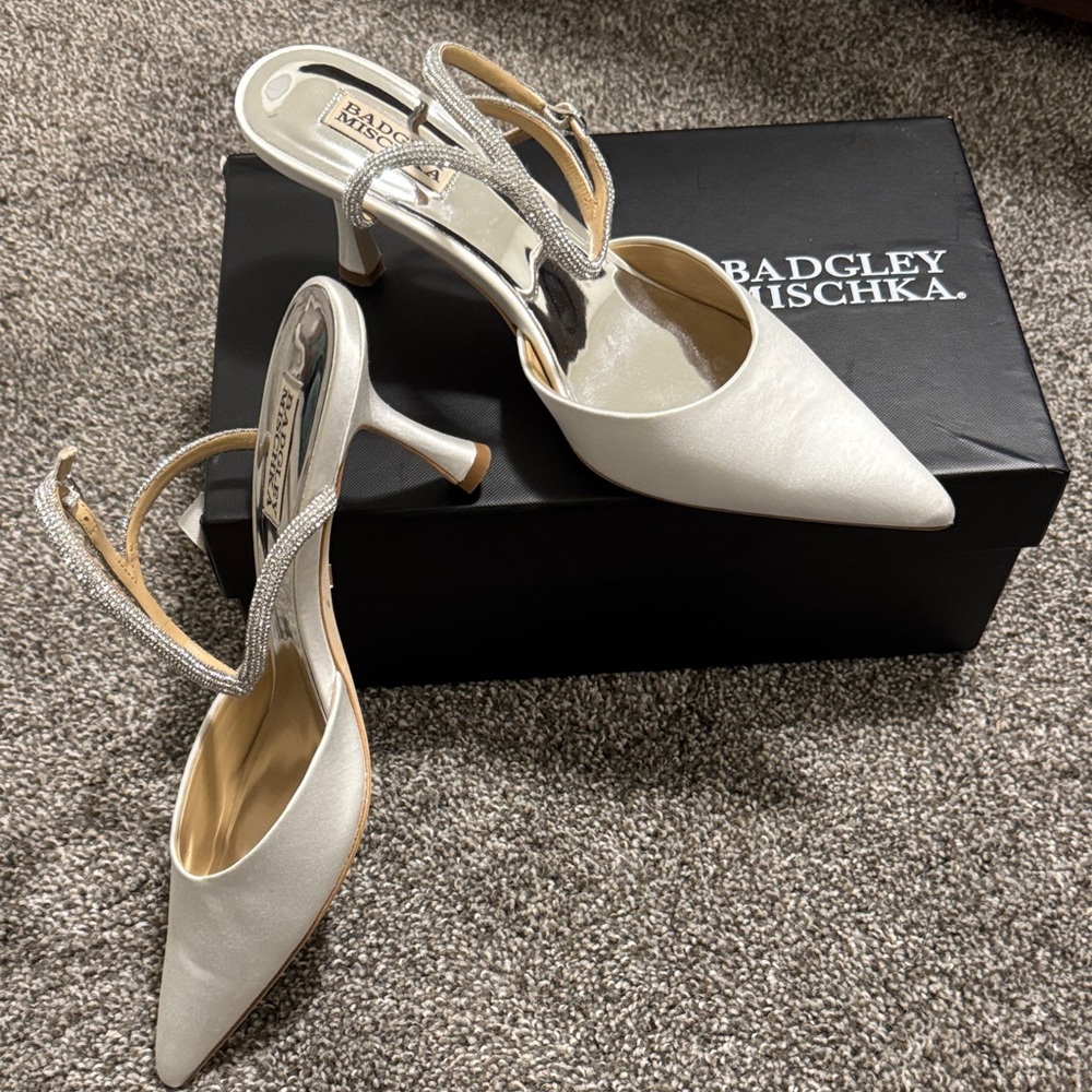 Badgley Mischka Silver and White Heels
